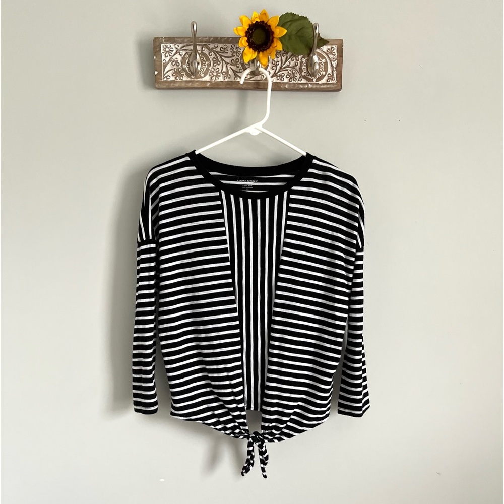 BANANA REPUBLIC Women’s Stripe Cozy Slub Long Sleeve-Tie Front Tee - Size Small